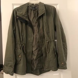 LIKE NEW Women's Olive Green Cargo Military Jacket